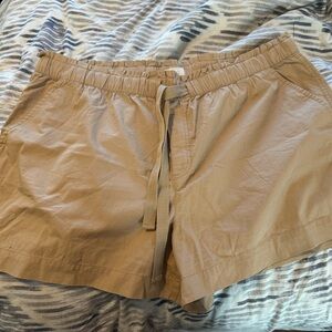 Loft gathered waist thin khaki shorts. XXL. NWT